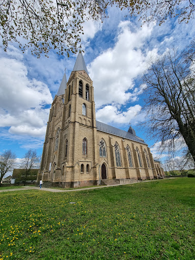 Naujamiesčio Šv. apaštalo evangelisto Mato bažnyčia