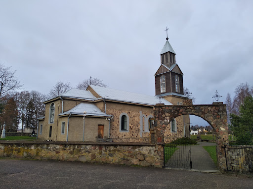 Kairių Švč. Mergelės Marijos, Belaisvių Vaduotojos bažnyčia