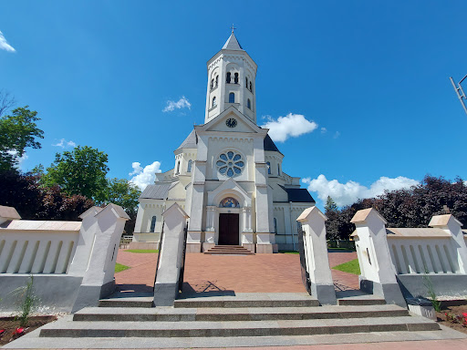 Tauragės Švč. Trejybės parapija